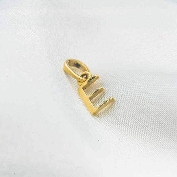 Buchstaben Anhänger
