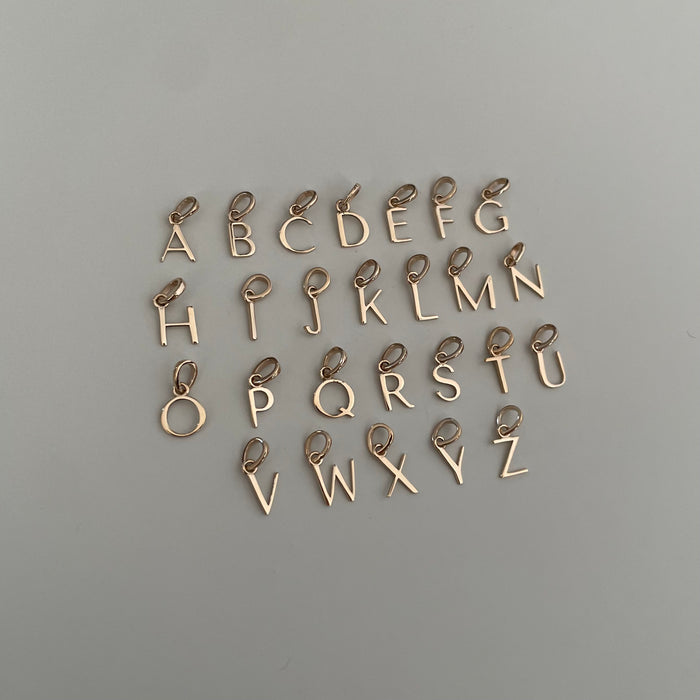 Buchstaben Anhänger